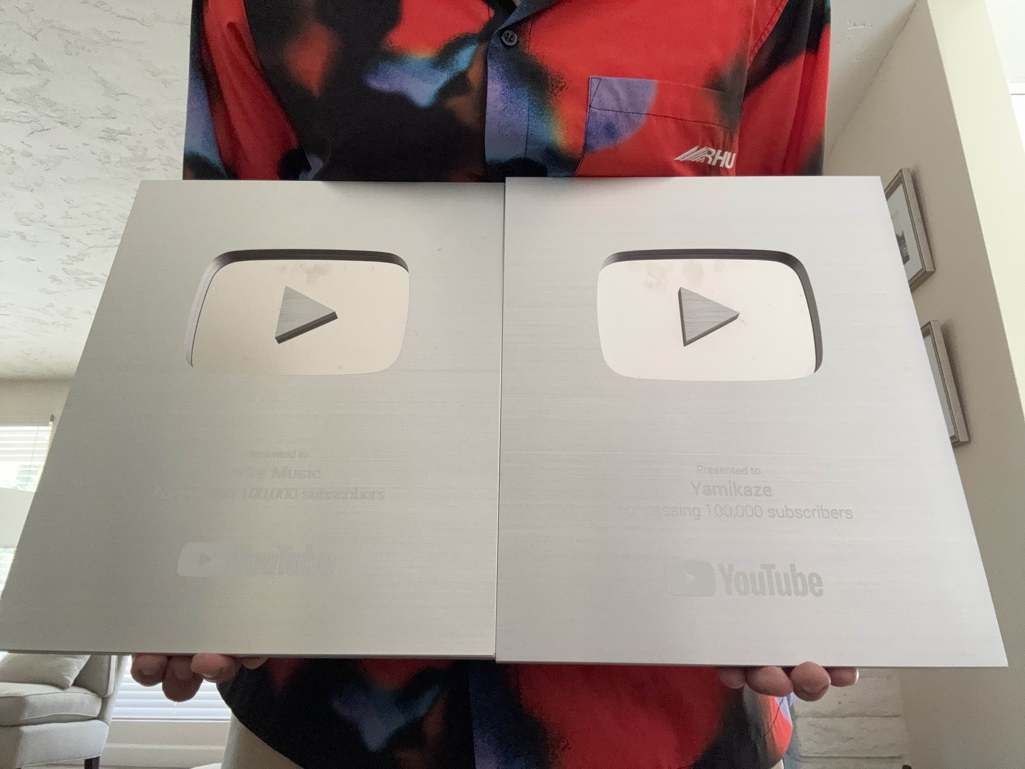 Play Buttons